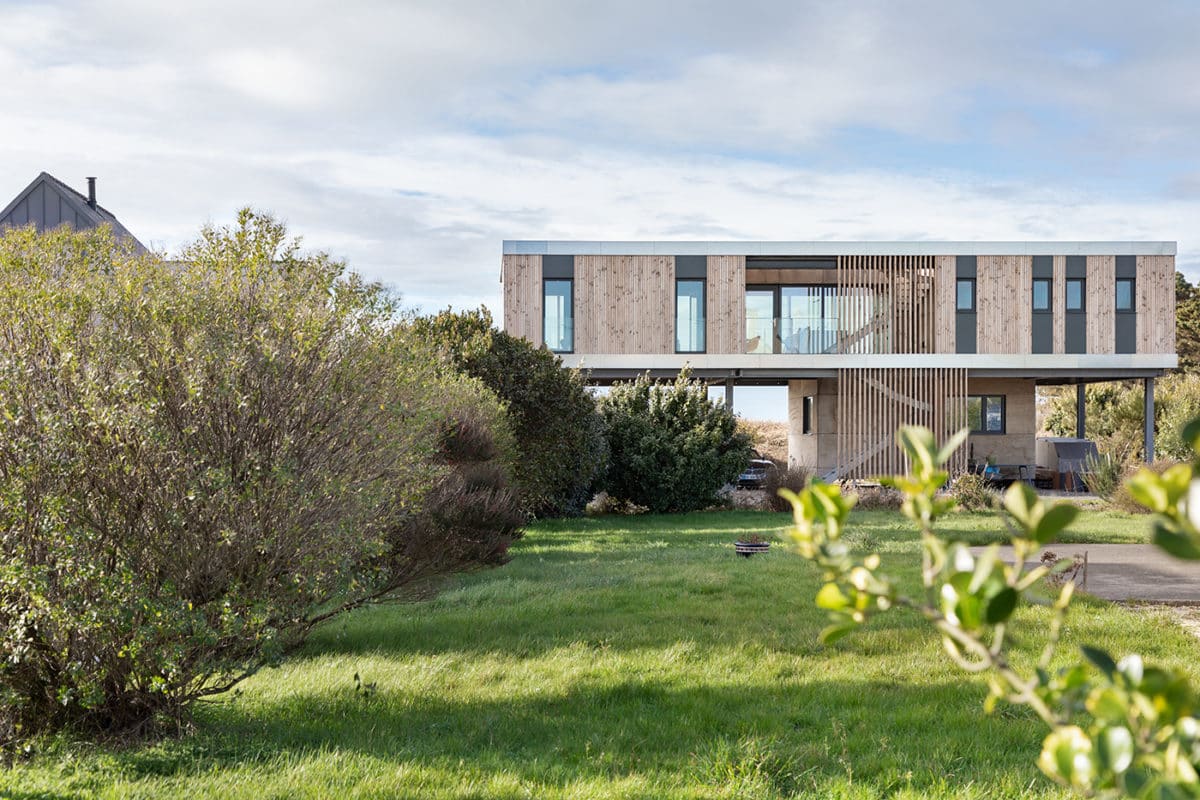 HOUSSAIS_Maison-PleumeurBodou-2615-e1656341019676